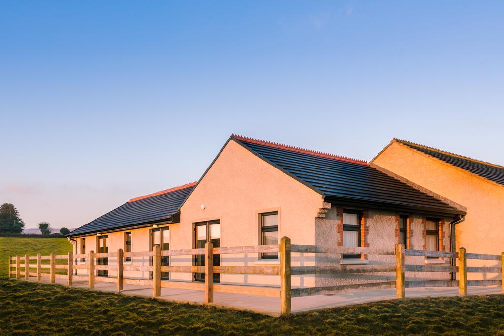 Elagh Cottages Лъндъндери Екстериор снимка